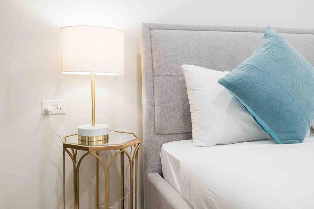 Luxury 3 Bedroom Apartment In Ryde Сидней Экстерьер фото